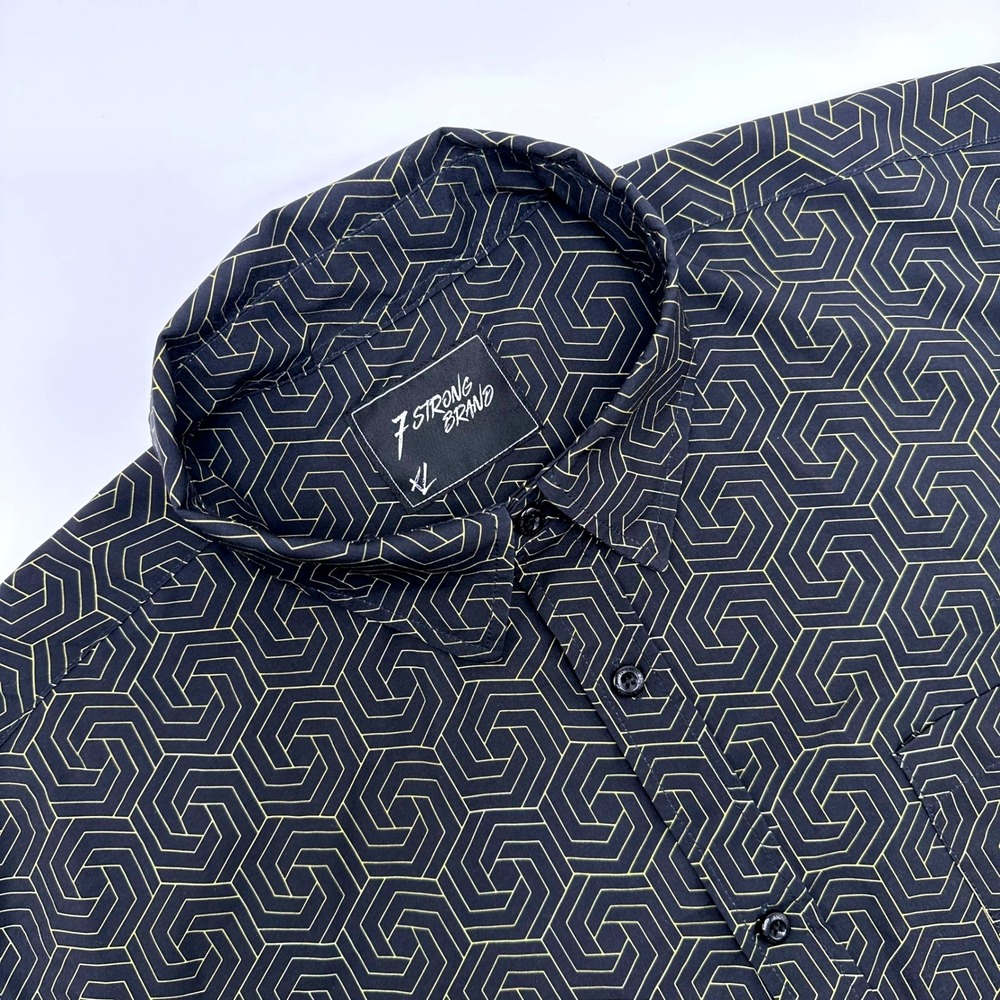 7 Strong Brand Mens XL Short Sleeve Button Down Shirt Black GoldN eYE Geometric